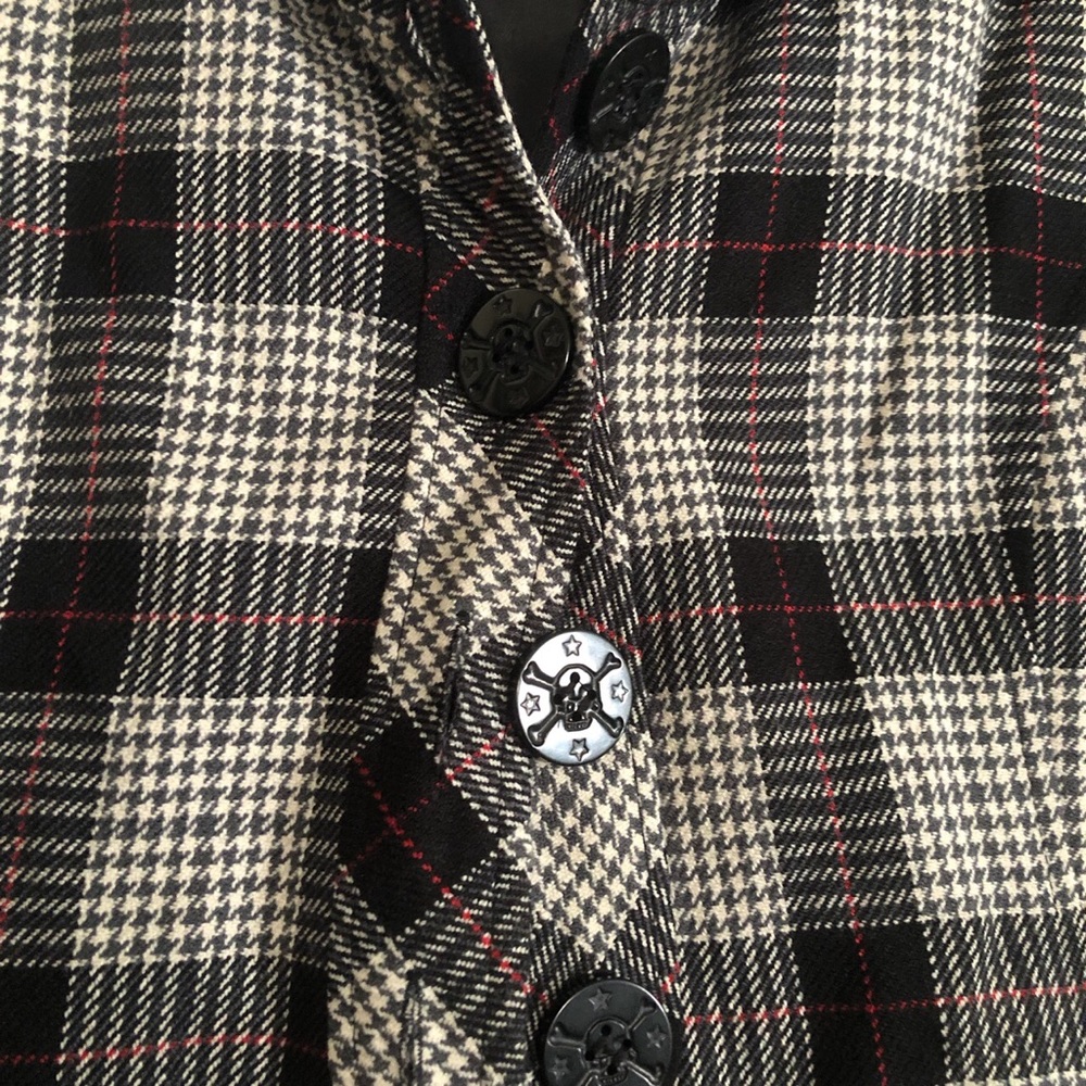 Threads Black 🖤☠️White Skulls Jacket - Picture 2 of 6